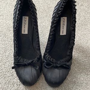 ZIGI New York Black heels